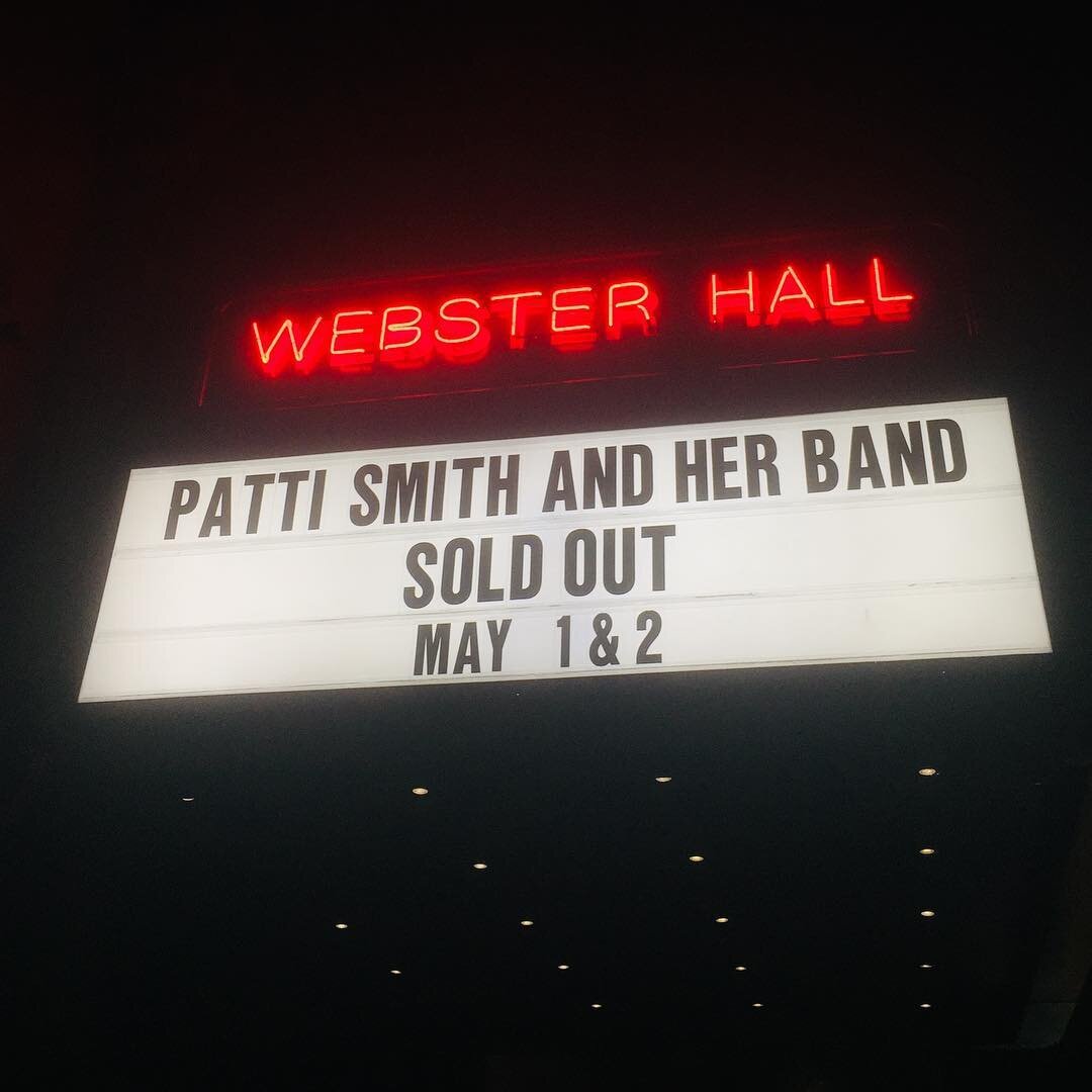 @thisispattismith Great show tonight! &ldquo;Stay healthy. Stay strong. Stay ready to kick some ass!&rdquo; 🎶🎶🎶🎶 #nyc #websterhall #pattismithgroup #pattismith