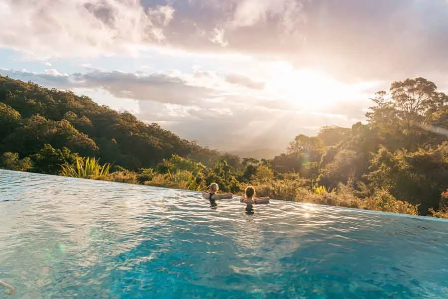 OReillys-Rainforest-Retreat-Infinity-Pool.jpg
