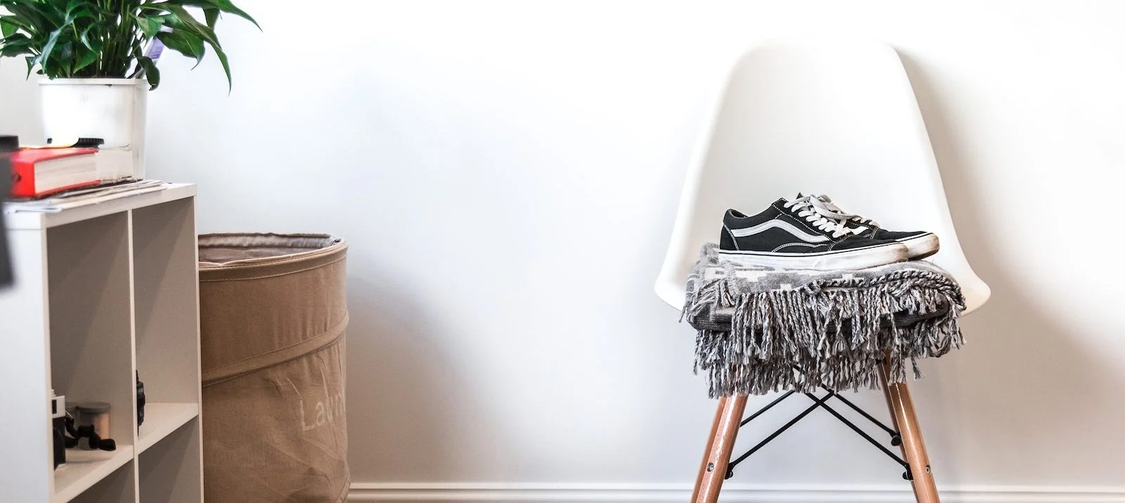 11 Helpful Tips For Hosting Overnight Guests in a Small Apartment_MakeSpace.jpg