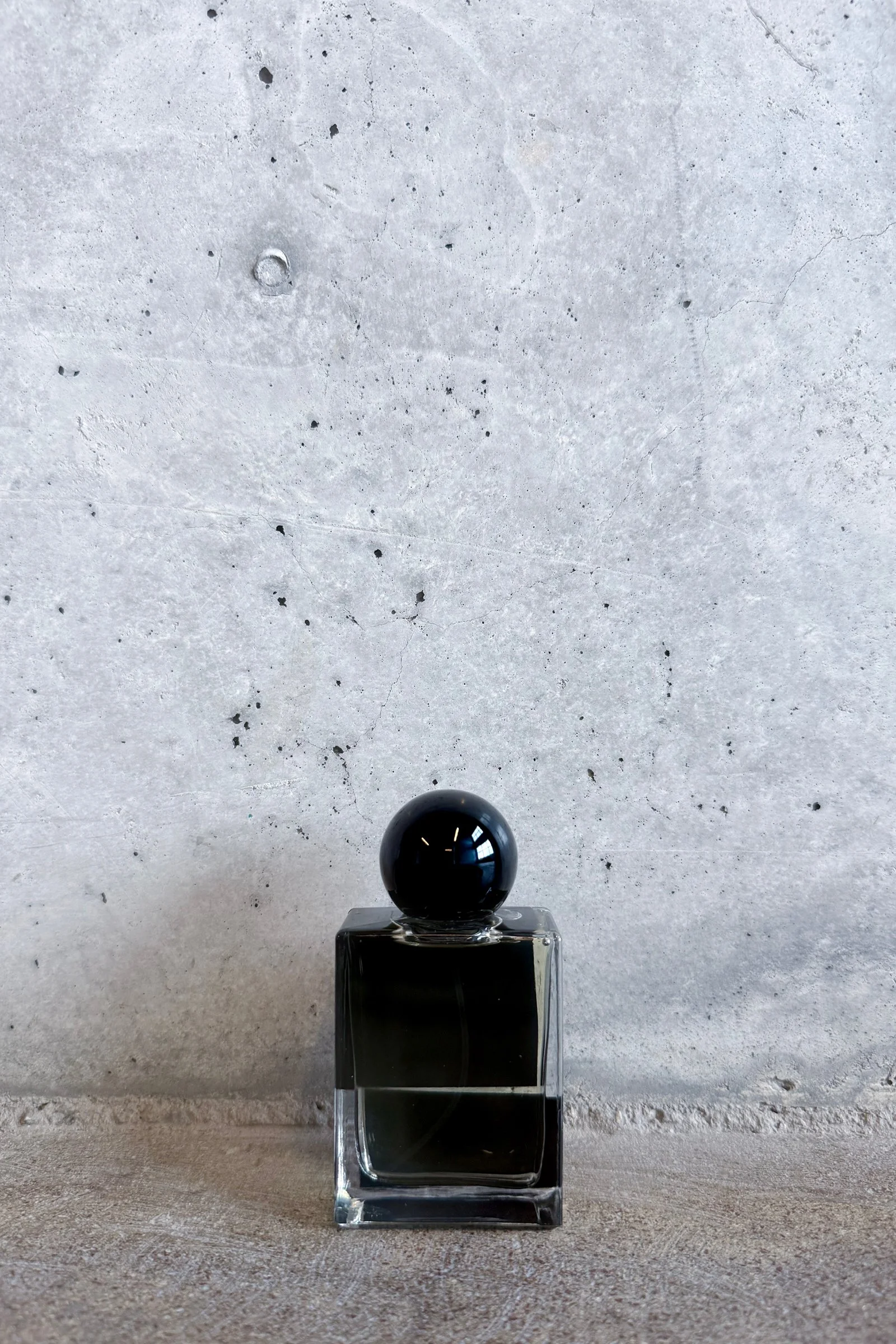 FOLIE-A-PLUSIEURS-PERFUME_Looking-For-Langston-perfume.jpg
