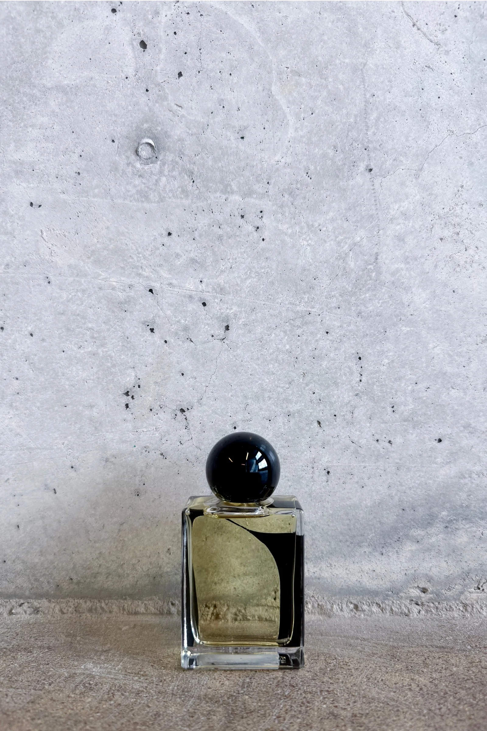FOLIE-A-PLUSIEURS-PERFUME_THE-PSYCHOANALYSIS-OF-FIRE-PERFUME.jpg