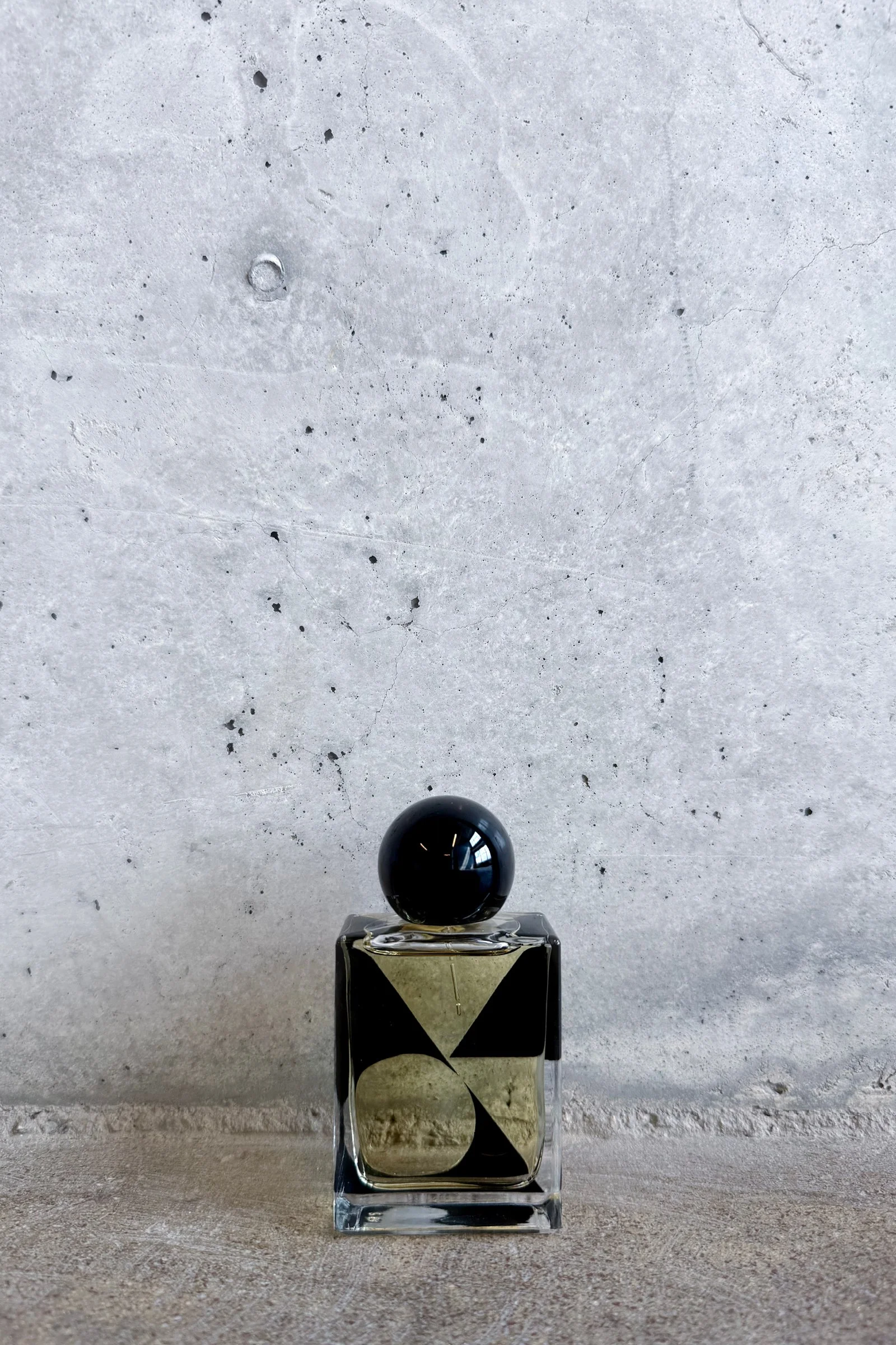 FOLIE-A-PLUSIEURS-PERFUME_LOYALTY-ADAM-LIDER-PERFUME.jpg