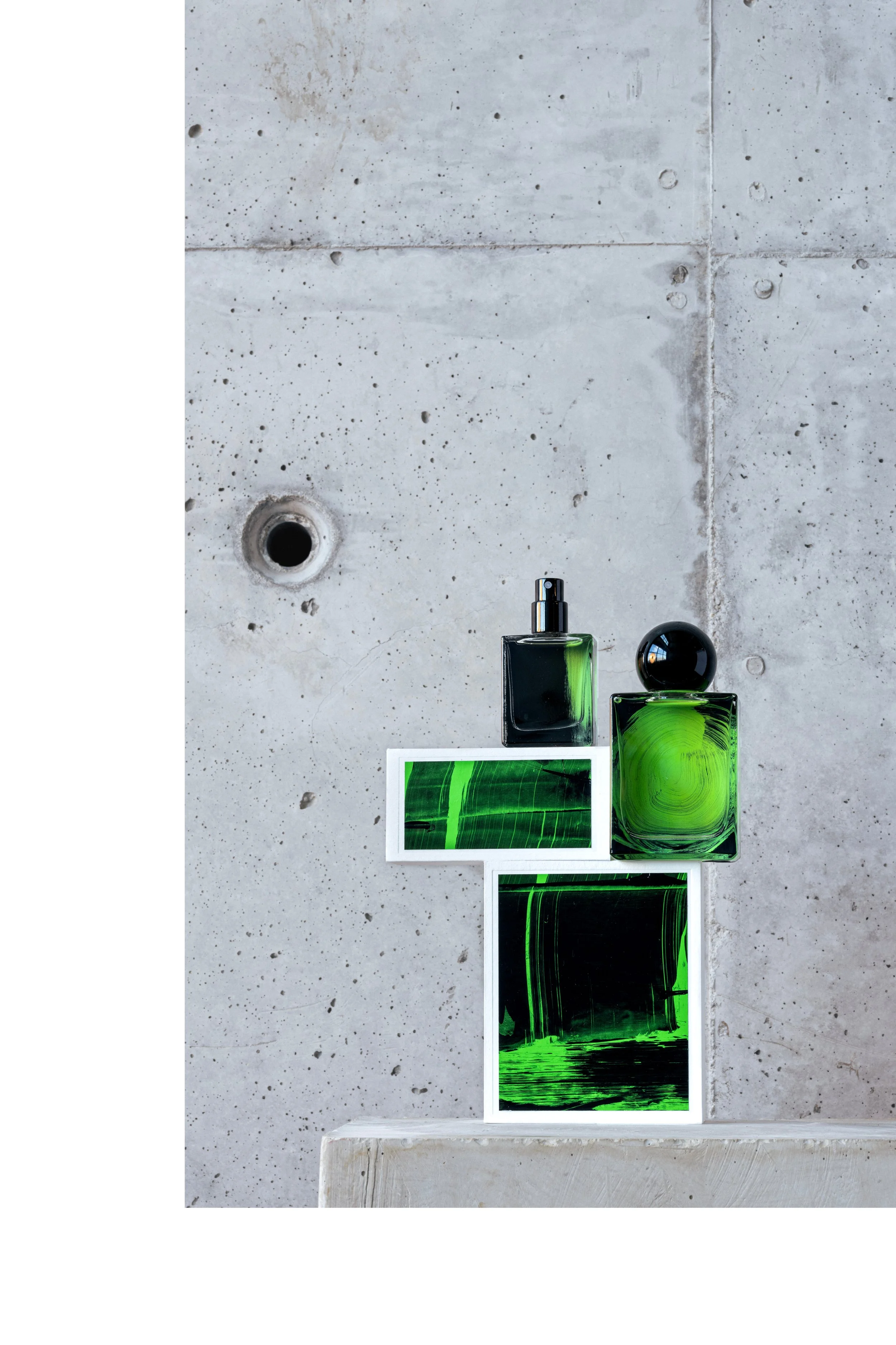 GATHERING-FRAGRANCE-FOLIE-A-PLUSIEURS-PERFUMES-ADAM-PENDLETON-THE-ACT-OF-PAINTING7.jpg