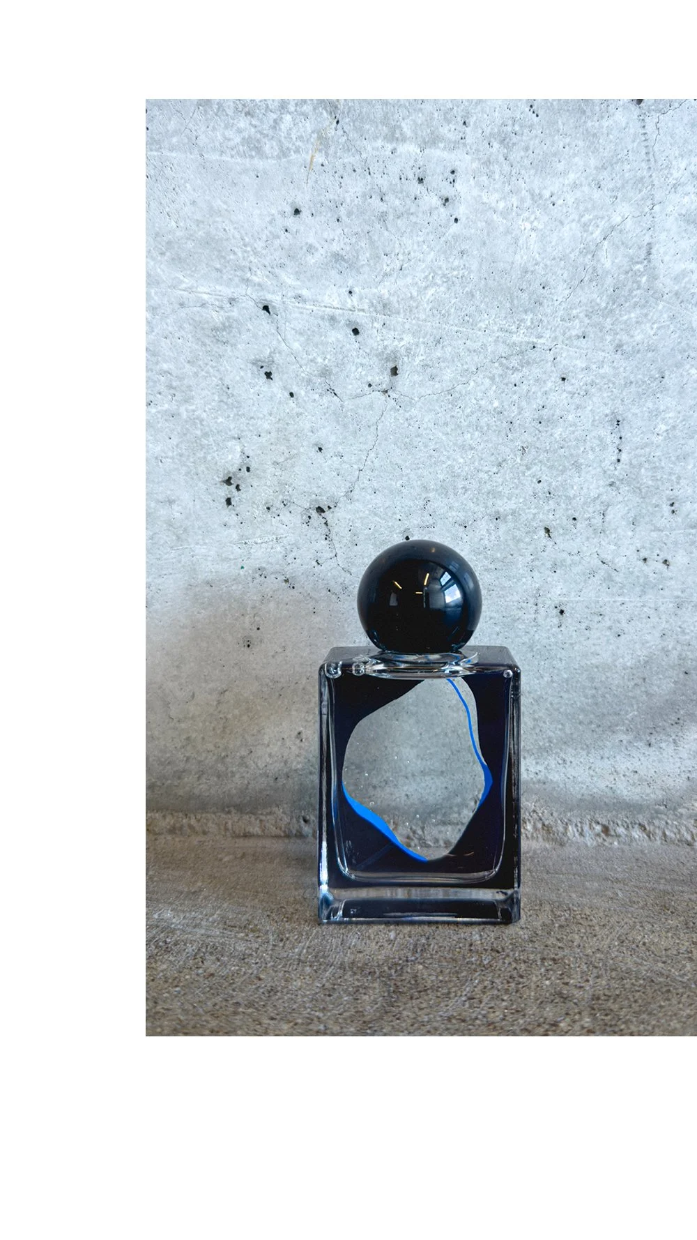 FOLIE A PLUSIEURS PERFUME - BOTTLE PHOTO-HOPE.jpg