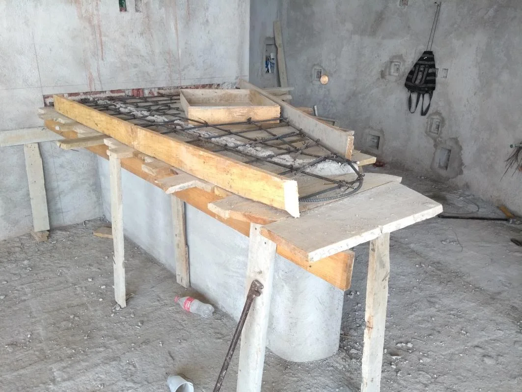 KITCHEN ISLAND