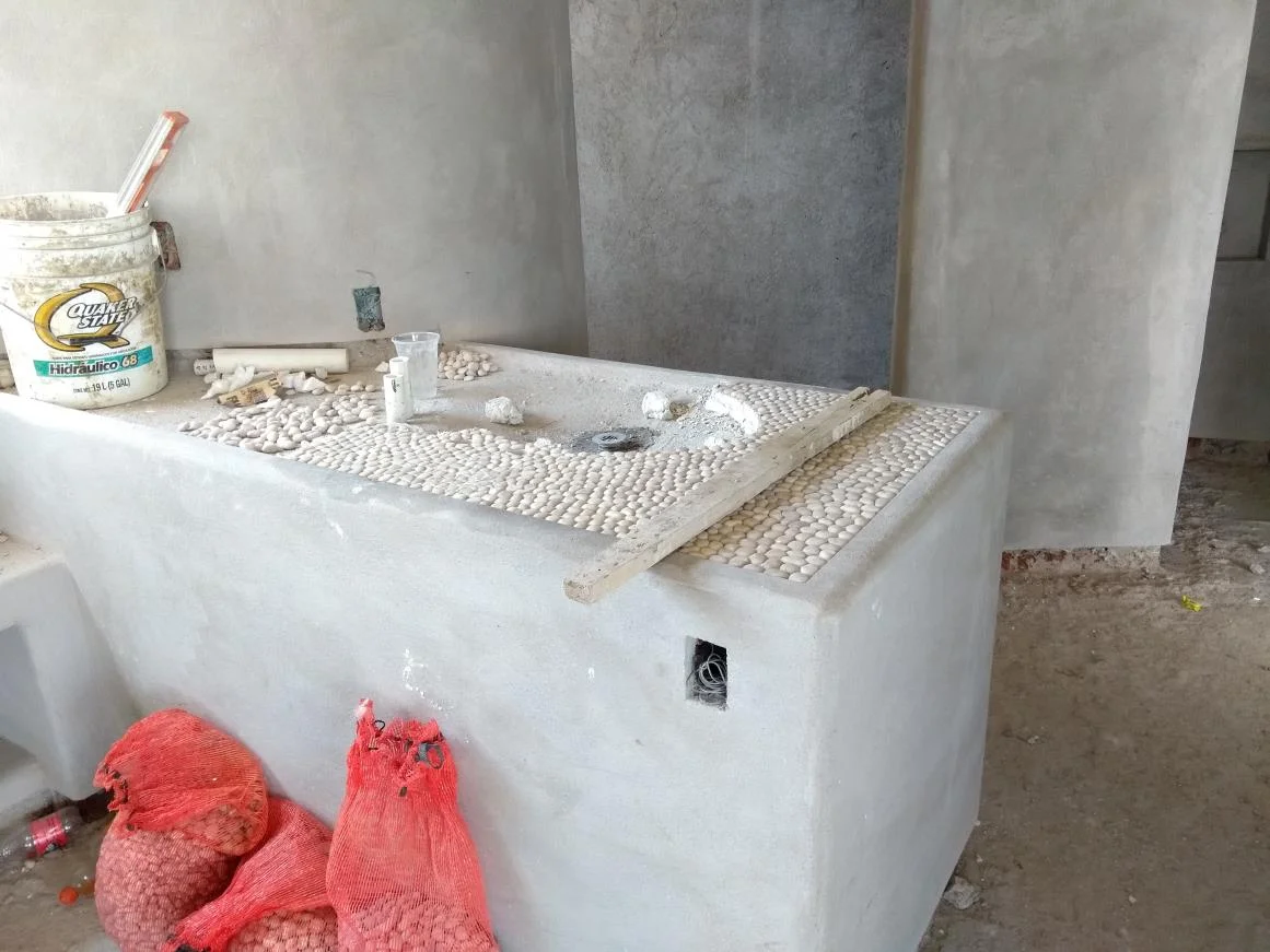 White pebbles in sink | Bedroom 2