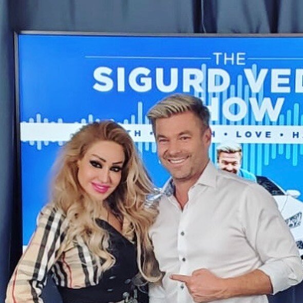 I had the best conversation with @sigurd.vedal, CEO of Vedal Media Group on his #podcast. It was such a breeze and it felt like we could have talked for hours and hours! Thank you for having me @sigurd.vedal! Amazing and inspirational messages of suc