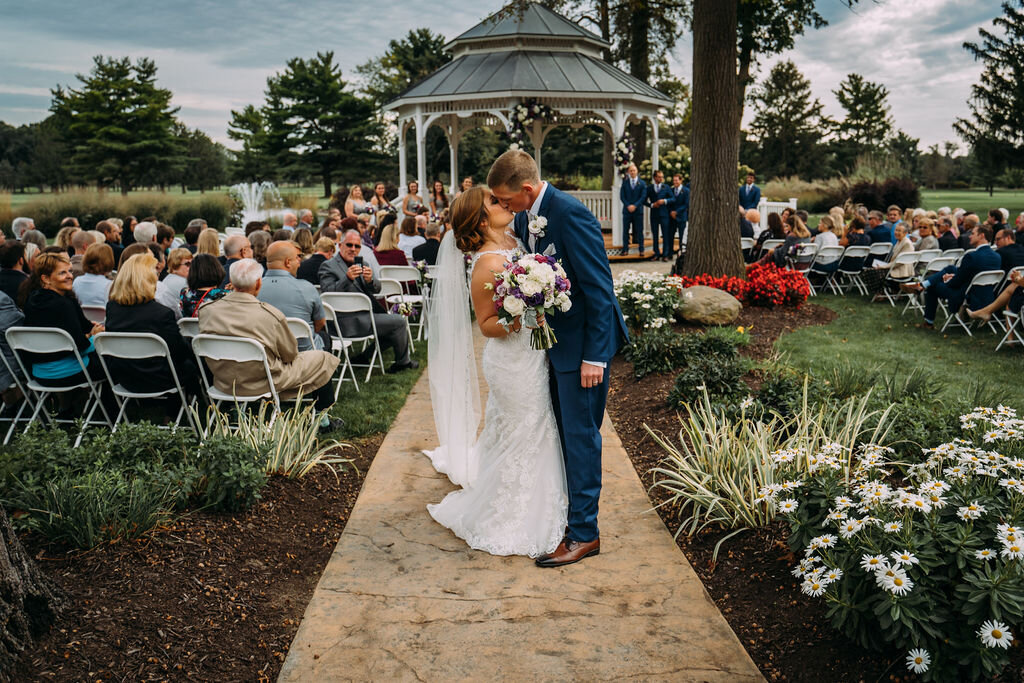 swan lake plymouth indiana wedding photographer