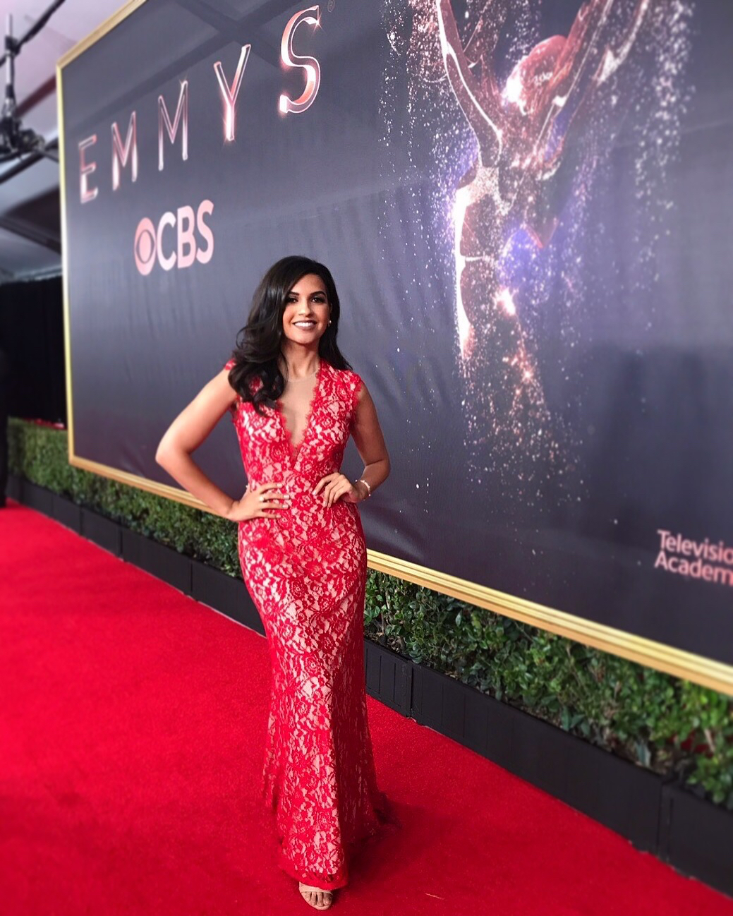 Dressing Like The Stars: Emmy Awards 2017 