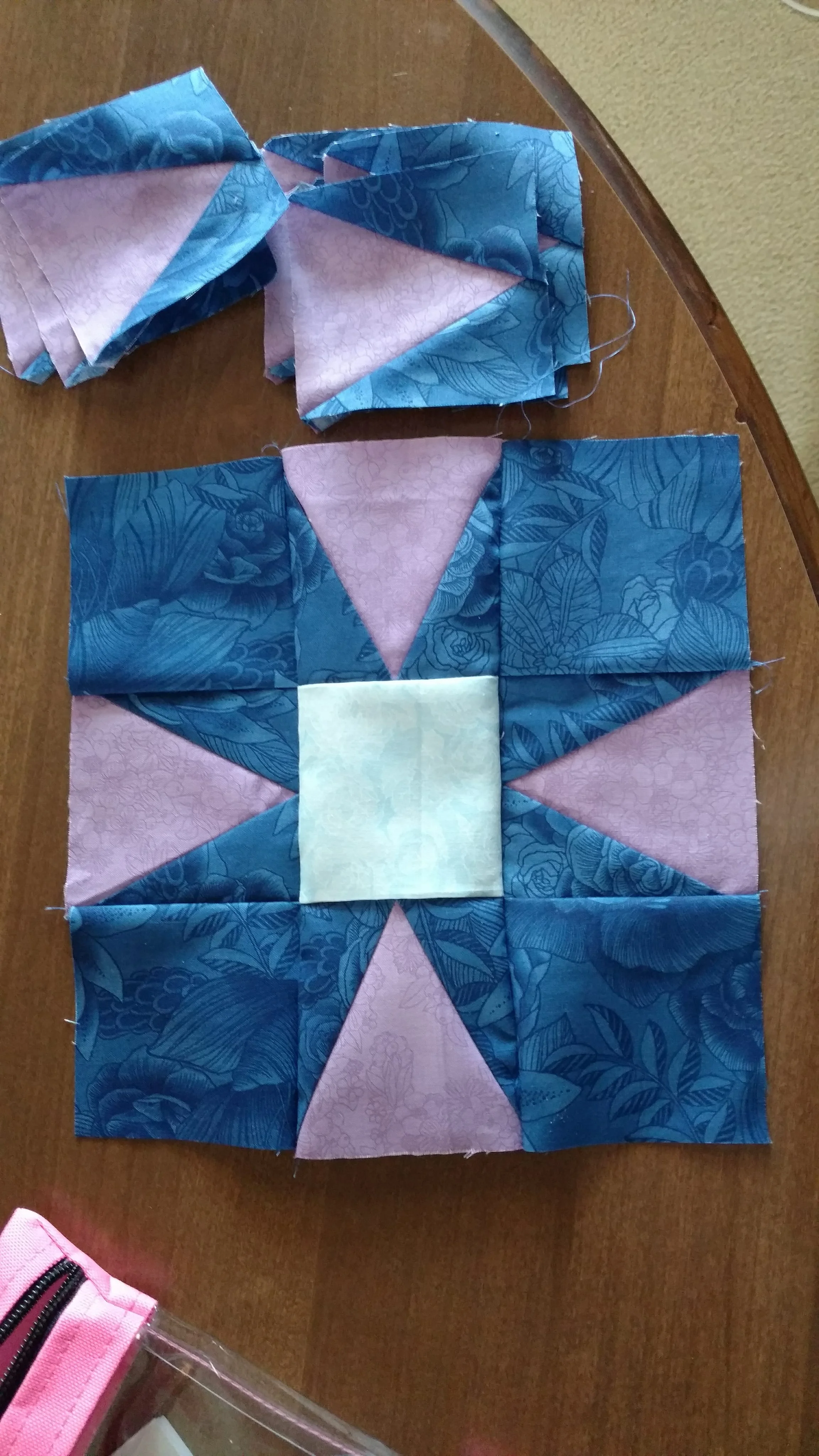 Les Amis Quilt_Flower Star Block.jpg