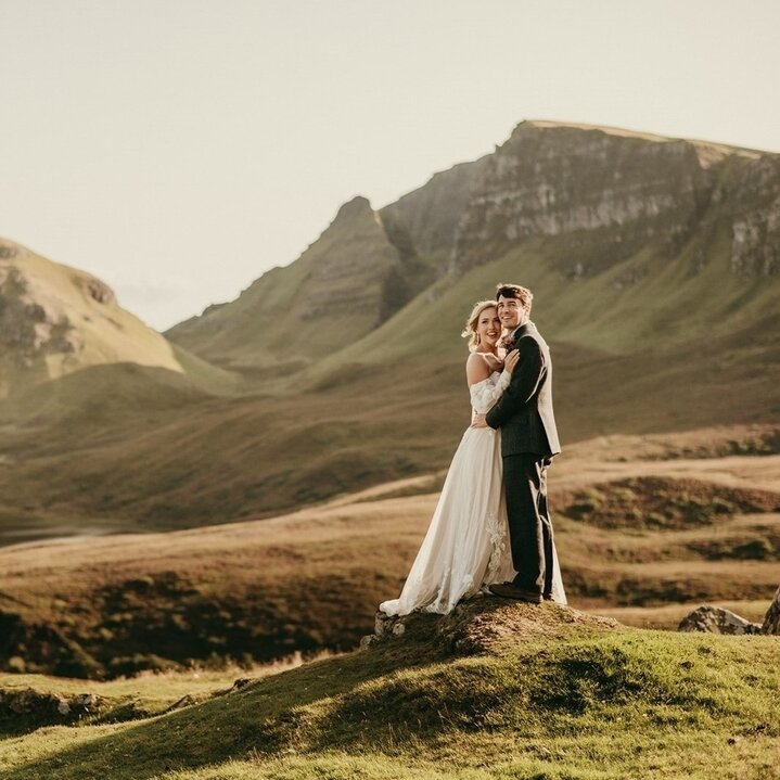 Exchanging vows amidst the timeless wonders of Quiraing, Isle of Skye, Tanner and Jack's love story is etched into the ancient rocks, a secret whispered to the Scottish winds. Congratulations on their stunning elopement! 💞🏞️

Gown // @madilanebrida