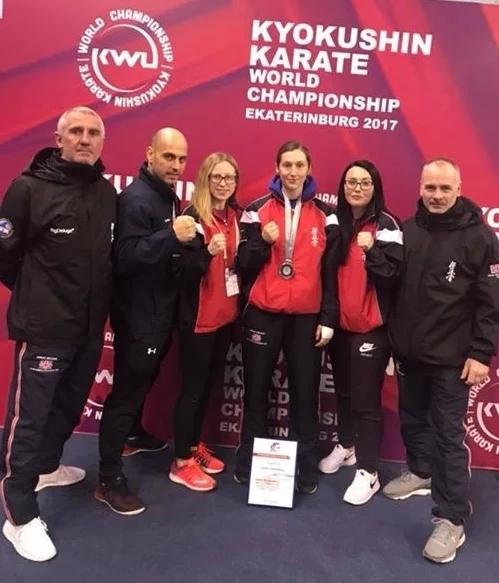 Team GB (L-R): Graham Warden (Head Coach), Gabriel Barbu, Haley-Beth Rowlands, Emma Markwell, Lisa-Marie Heath, Roger Styles (coach)