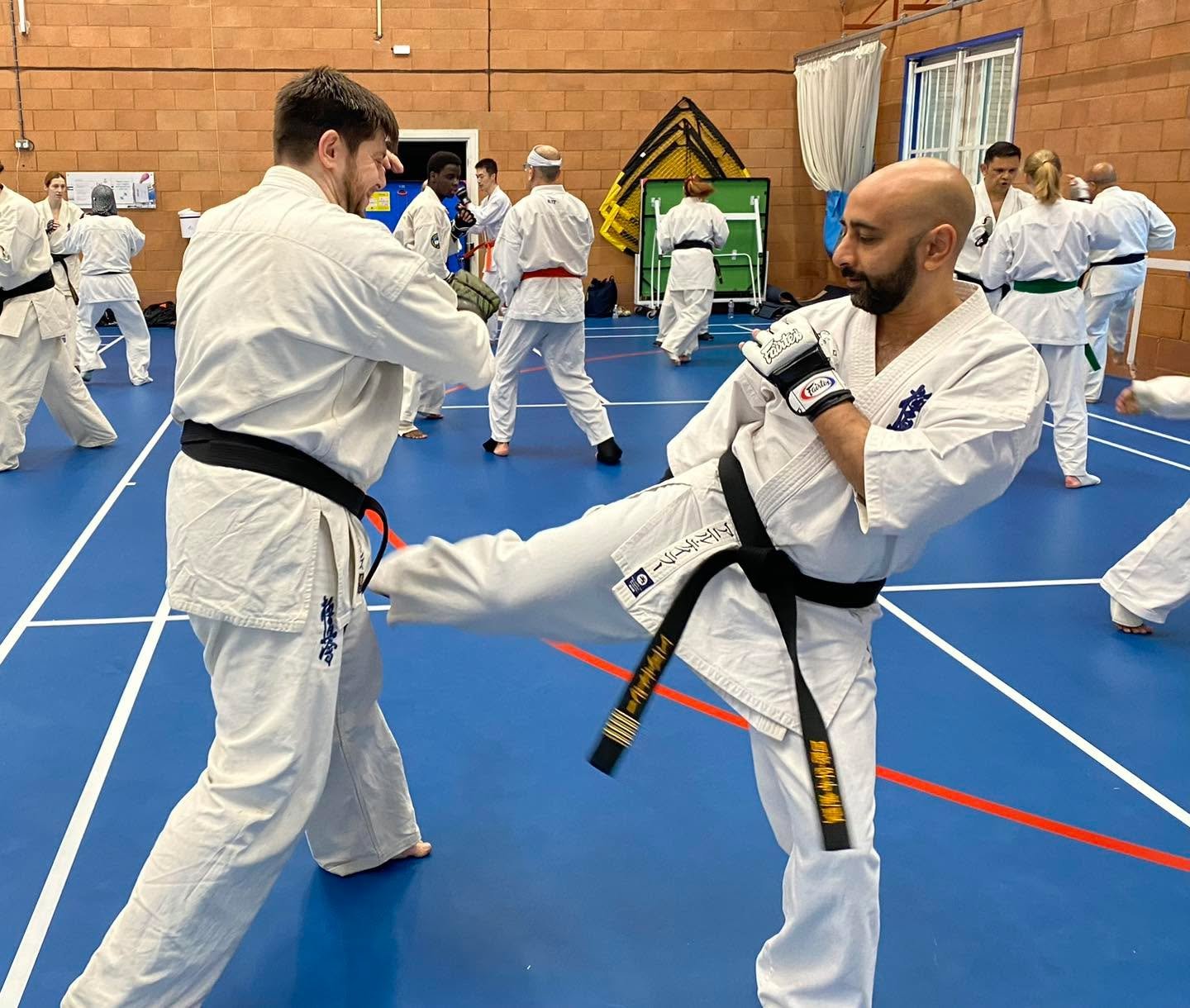 Some more moments from the BKK Kagami Biraki 2026. 

#bkkkyokushinkai #BKK #kyokushin #ifkkyokushin #karate #strengthinunity