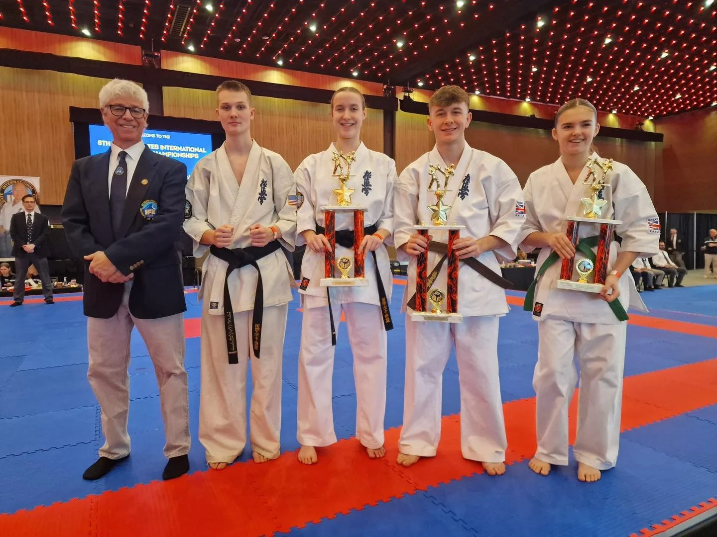 Some more shots of Team GB at the 8th United States International Championships, where they secured eight gold placements, three silver placements, and four bronze placements!🏆

#bkkkyokushinkai #BKK #kyokushin #ifkkyokushin #strengthinunity #karate