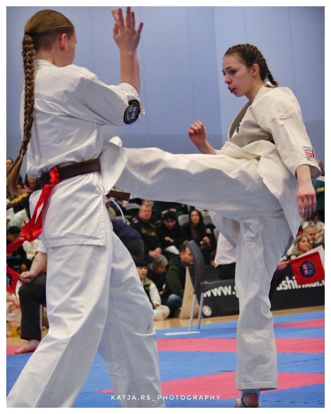 This was a fight to watch at the BKK English Open 2026. 👀 

Huge thanks and all credit to Katja RS Photography.

#BKK #bkkkyokushinkai #kyokushin #ifkkyokushin #karate #fullcontact #strengthinunity
