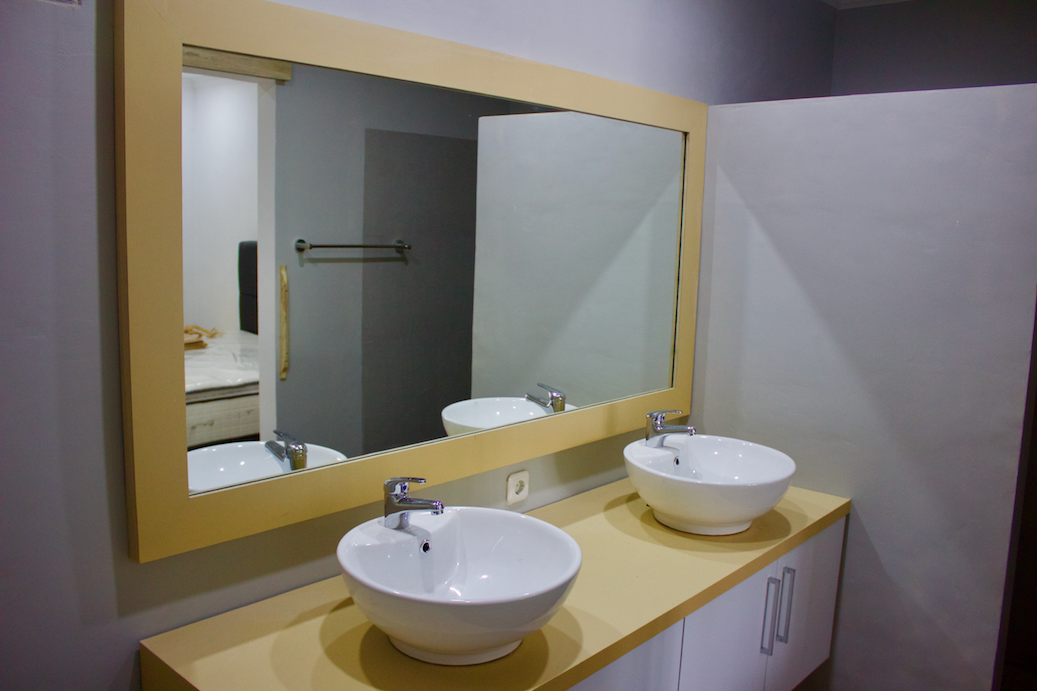 Basic Unit Bathroom
