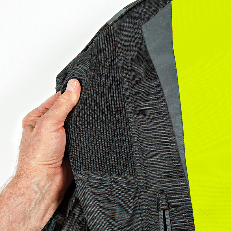 3. FullFlex™ articulated expansion panel for added mobility and fit