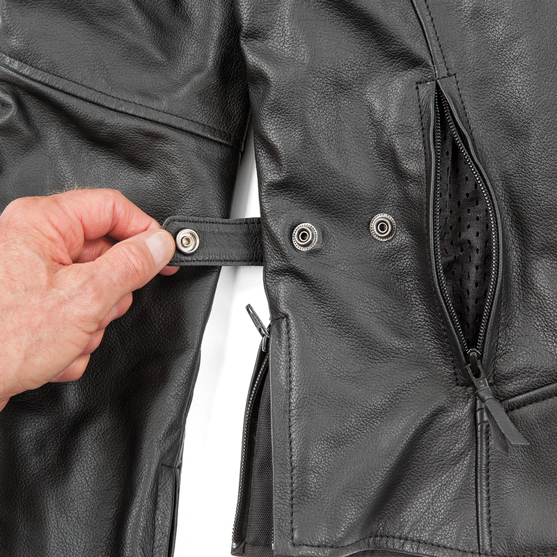 2. Adjustable waist and hip gussets