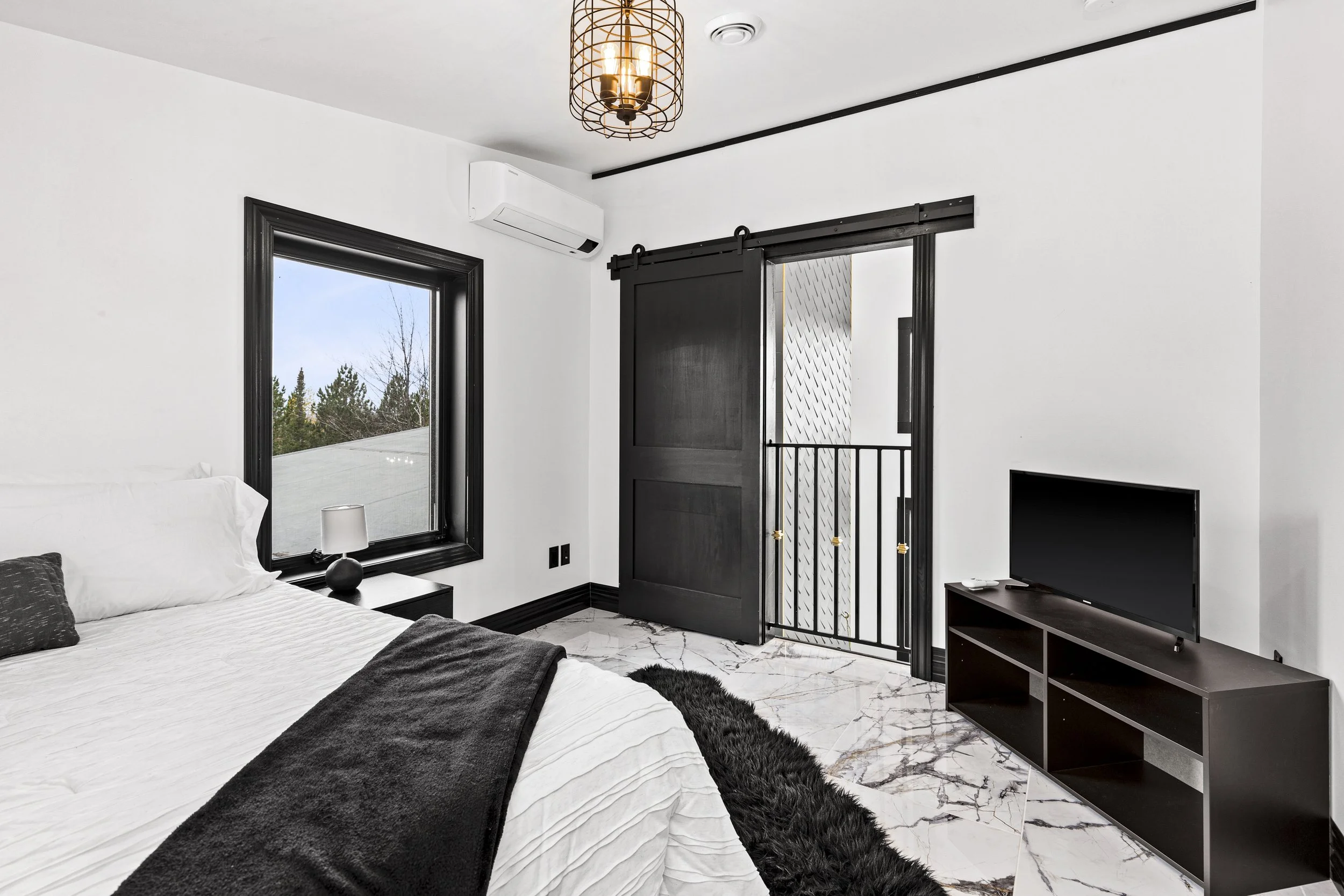 302_Superior_Heights_Rd_105.jpg