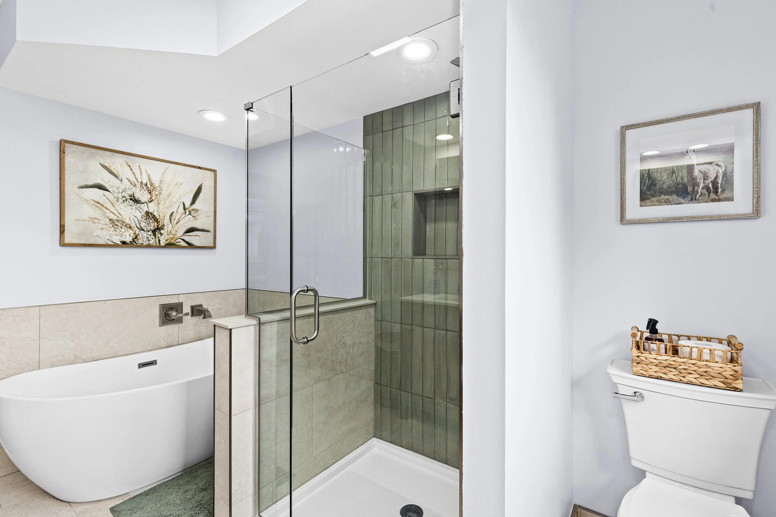 4865_Woodridge_Dr_45.jpg