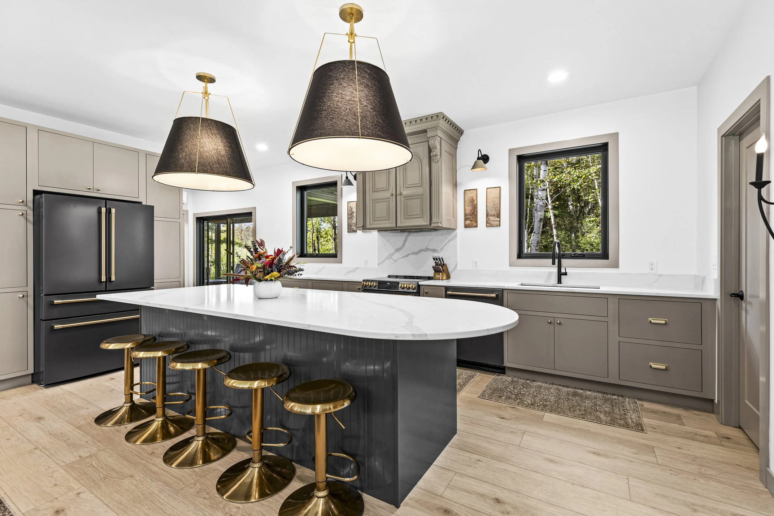Clean and beautifully presented kitchen photographed by Tatiana Marie Photography for a real estate listing in Duluth, MN.