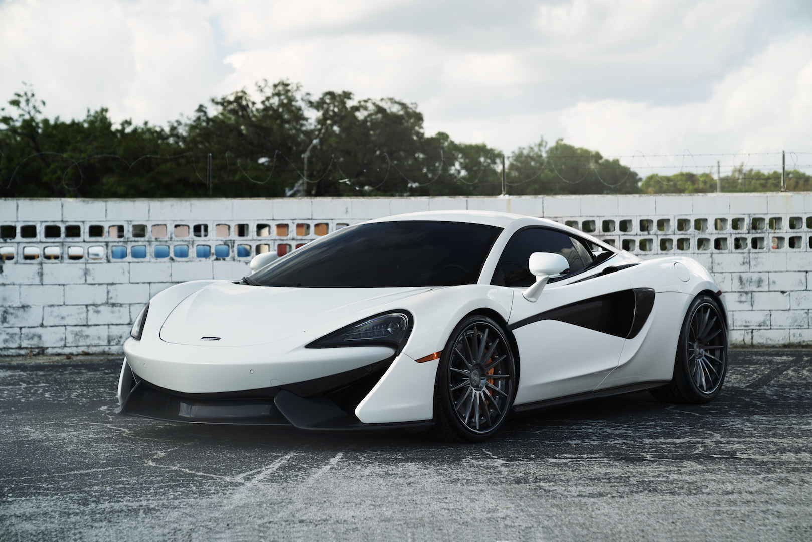 570S copy.jpg