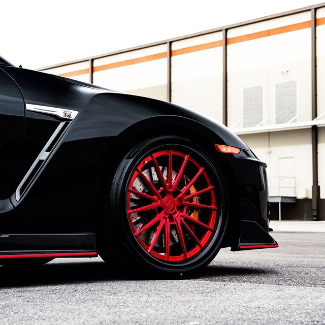 Want your logo in your center caps? Let us know! #AlphaOneWheels has you covered! | Nismo @Nissan GTR built by @UltimateAuto | #KeepitA1 #AlphaOneWheels