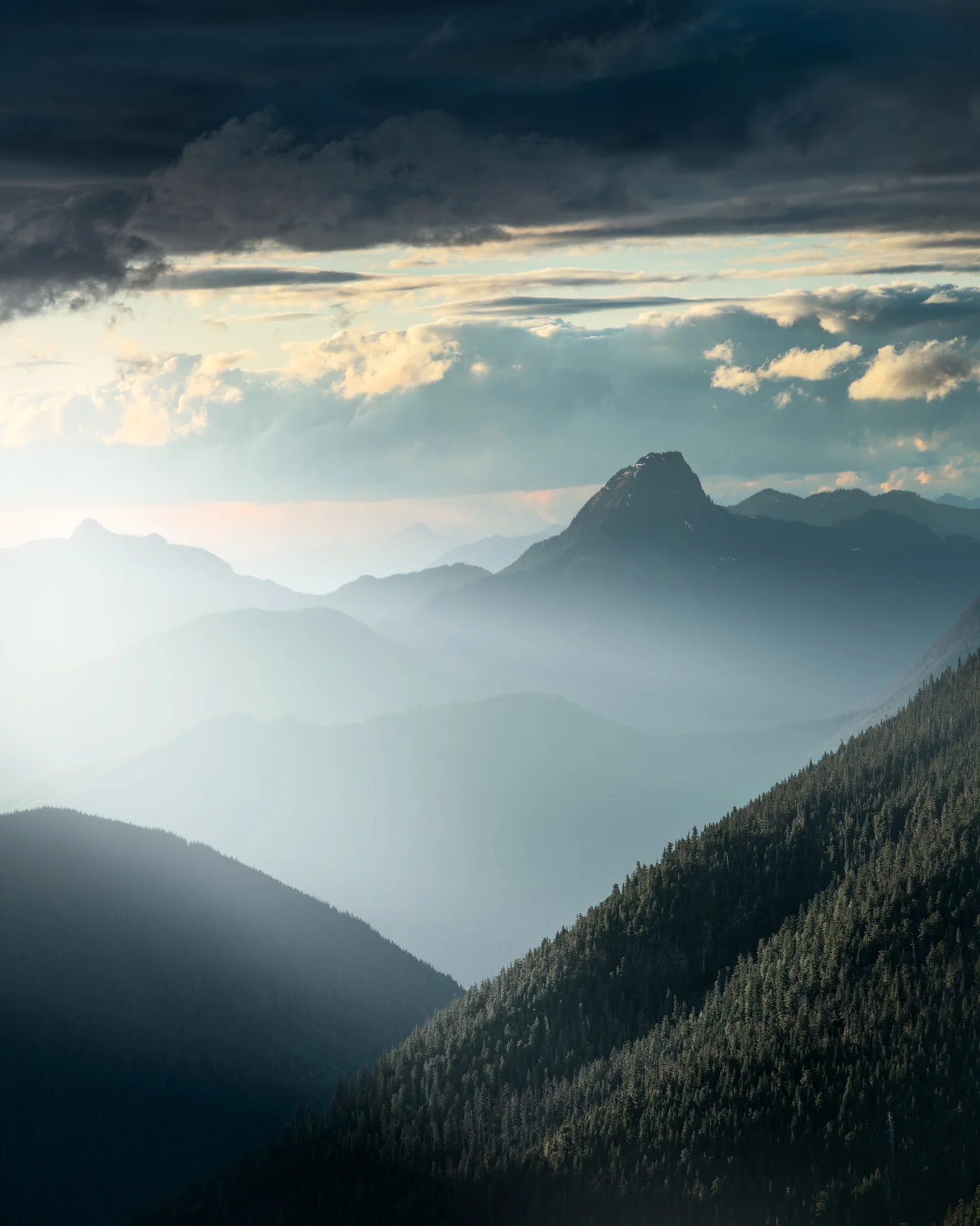 Light-Rays-Cascades.jpg