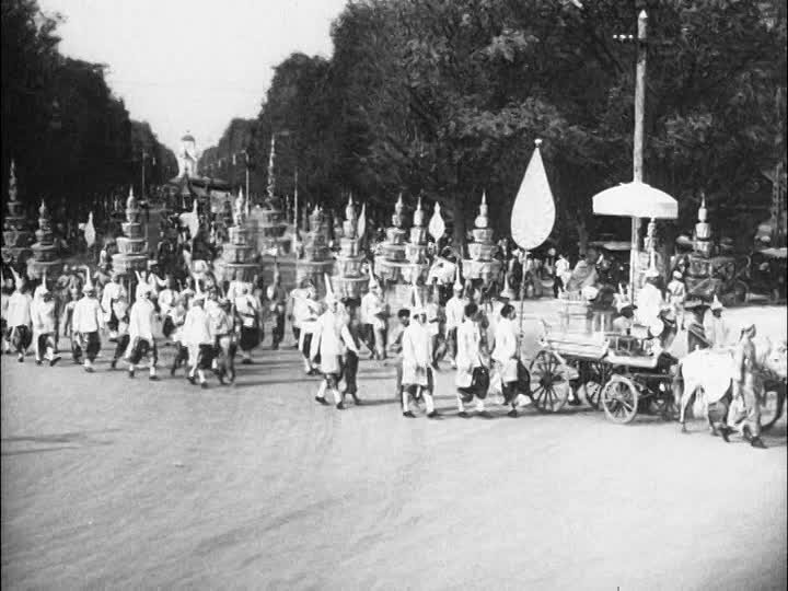 548055942-wir-bauen-eine-welt-desfile-tailandia-tradicion-folklorica.jpg