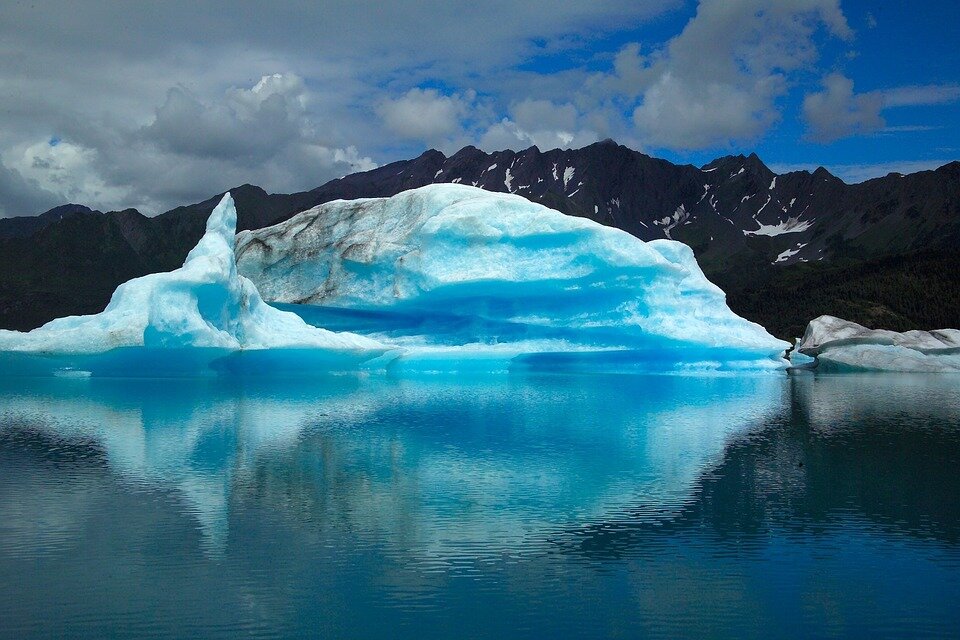 glacier-2030745_960_720.jpg