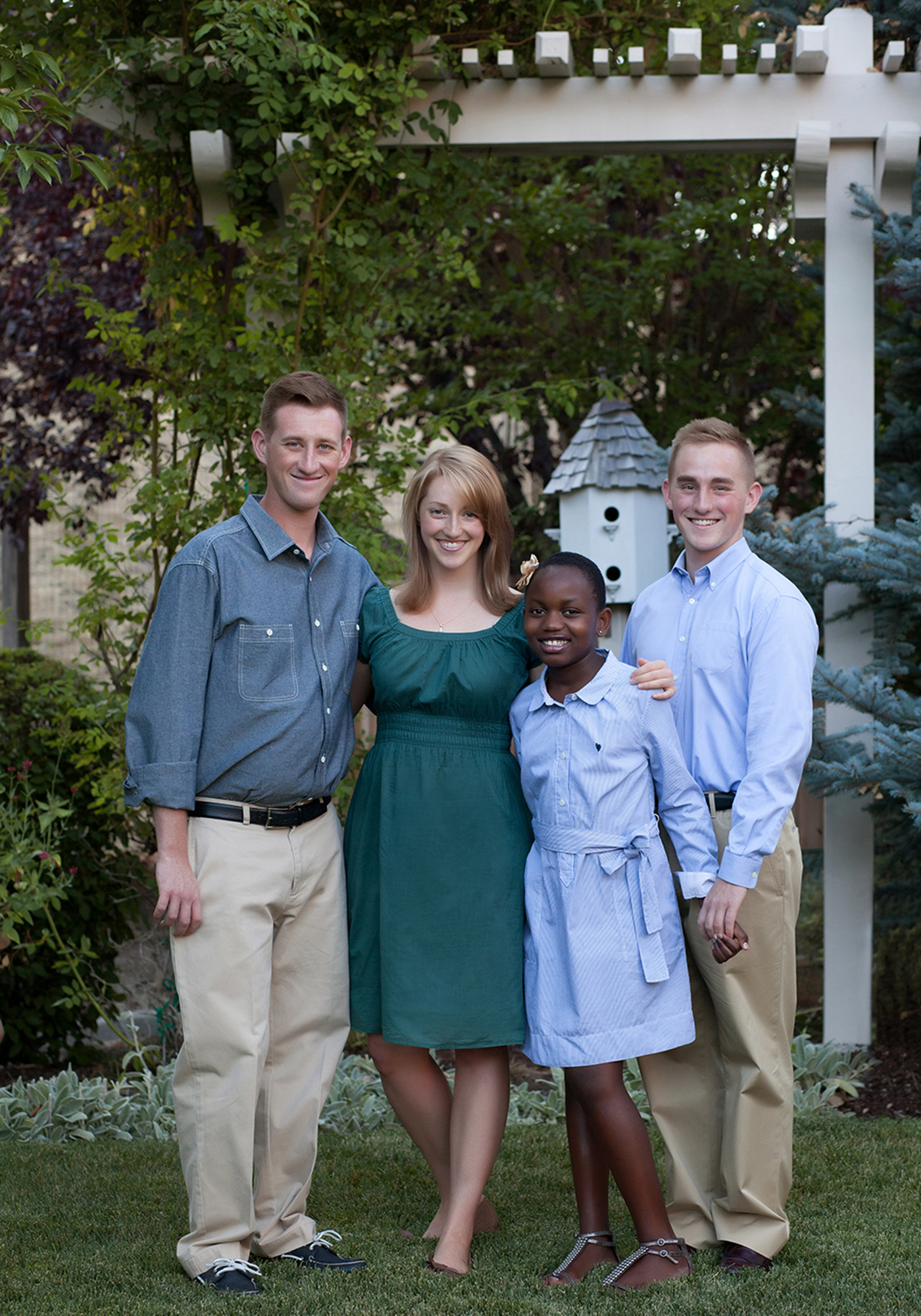 Copy of Copy of family portrait session at home in danville backyard siblings