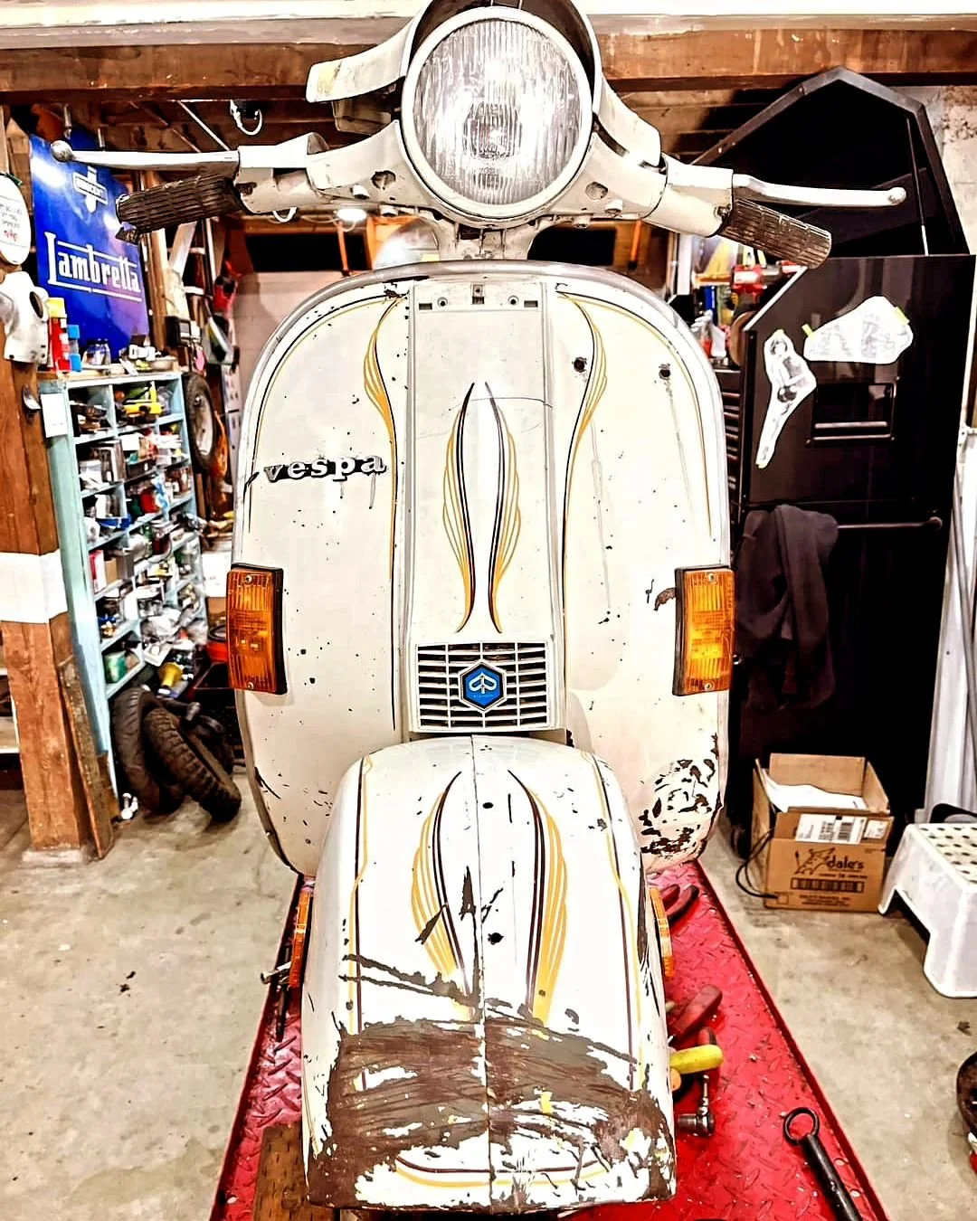 This incredible BEAST will be up for grabs in the raffle. All tuned by Sean Nicol so you know it rips. See you soon folks! #scooterrally #rafflebike #inlandinvasion