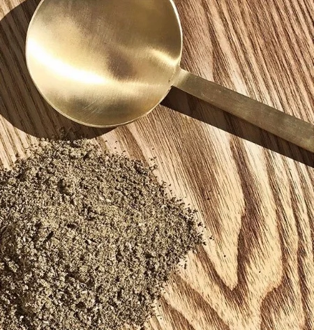 Hemp seed powder. Photo courtesy of Hemple (https://myhemple.com.au/ and https://www.instagram.com/myhemple/)