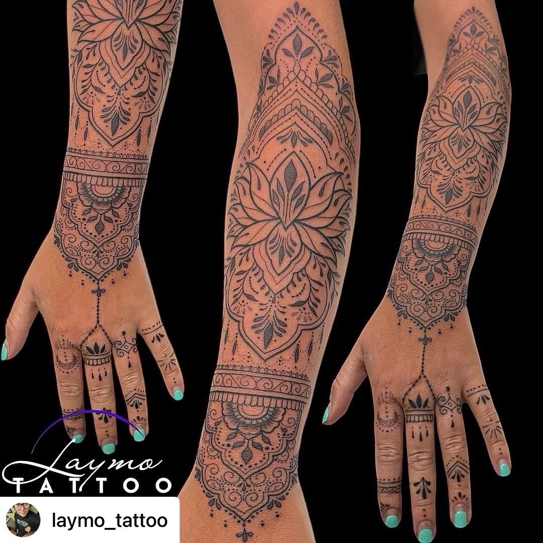 Cleannn mandala done by @laymo_tattoo 😮&zwj;💨

Layla has a couple of spots available next week!! Contact the studio to organise a booking 🙌
📧 info@swtattoostudio.com
📞 (08)9791 9066
📱 0461 554 950

#tat #tattoo #tattooartists #mandala #mandalat