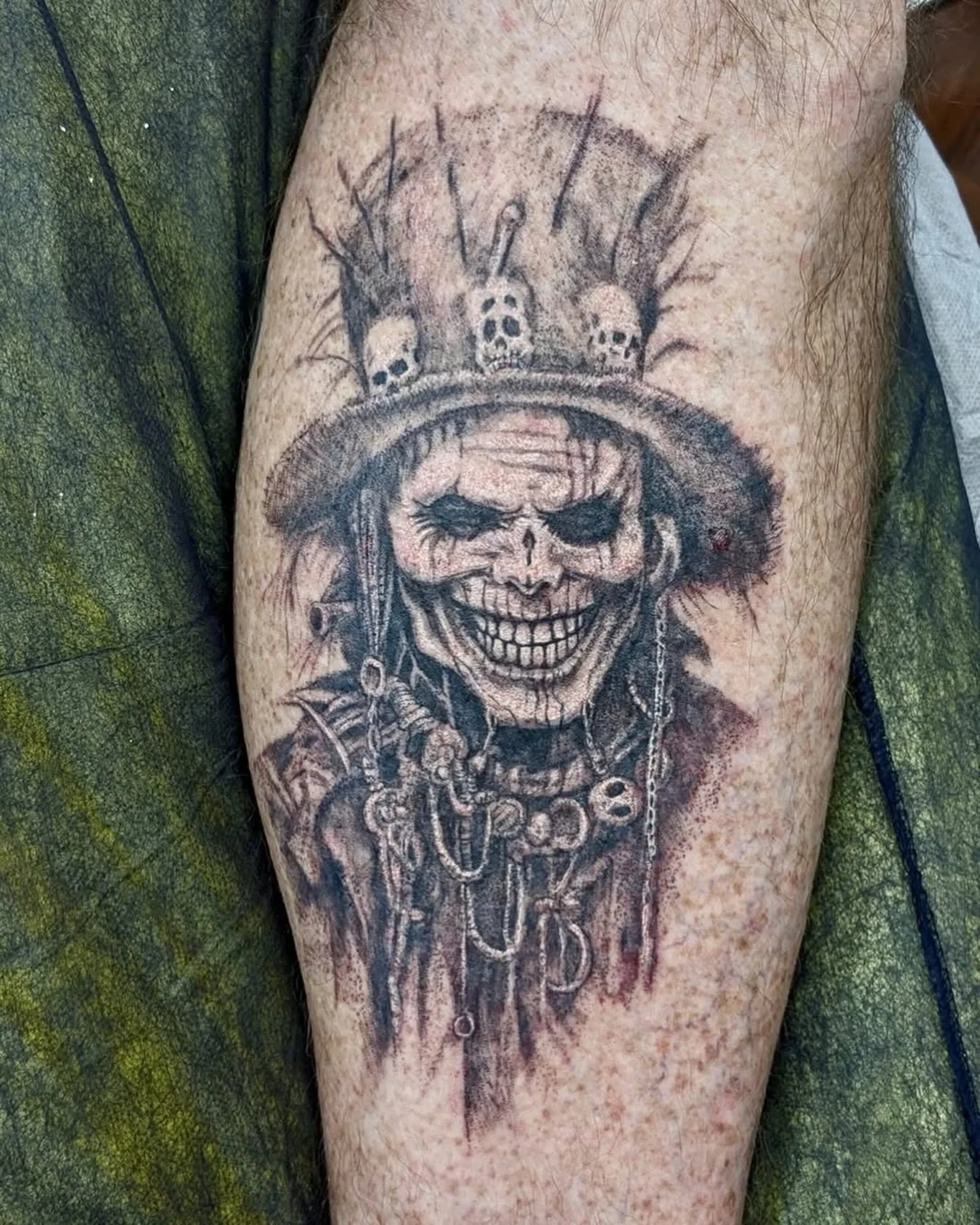 By @theheavygauge 😮&zwj;💨🤌

Contact the studio to book!!
📧 info@swtattoostudio.com
📞(08)9791 9066
📱 0461 554 950

#tat #tattoo #southwesttattooers #bunbury #finelinetattooartist