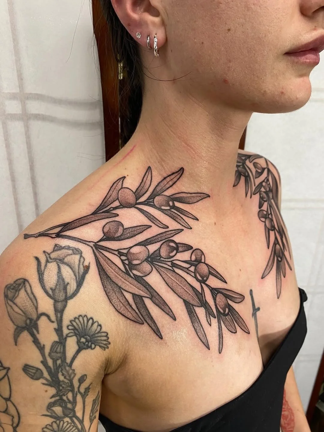 #repost by @kadek_skinart One of my favourite stippling tatt I&rsquo;ve done

Contact the studio to book 🙌 
📧 info@swtattoostudio.com
📱0461 554 950
📞 (08)9791 9066

#tattoo #tattoos #blackandgreytattoo #southwesttattooers