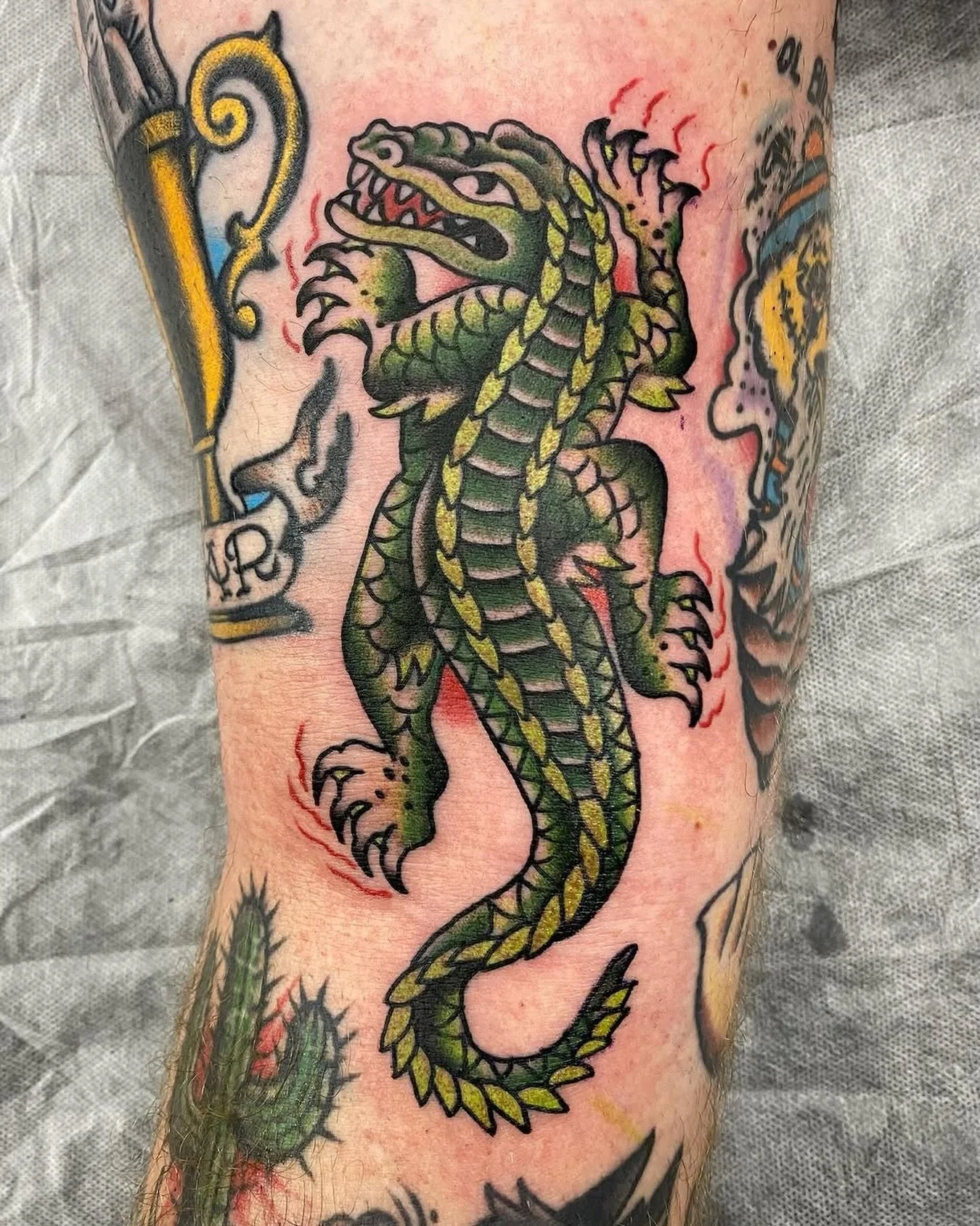 Super fun one done by @unclescoobswt 🙌

Contact to book 🔥
📧 info@swtattoostudio.com
📞 (08)9791 9066
📱 0461 554 950

#repost #trad #southwesttattooers #bunbury #tradtattoos