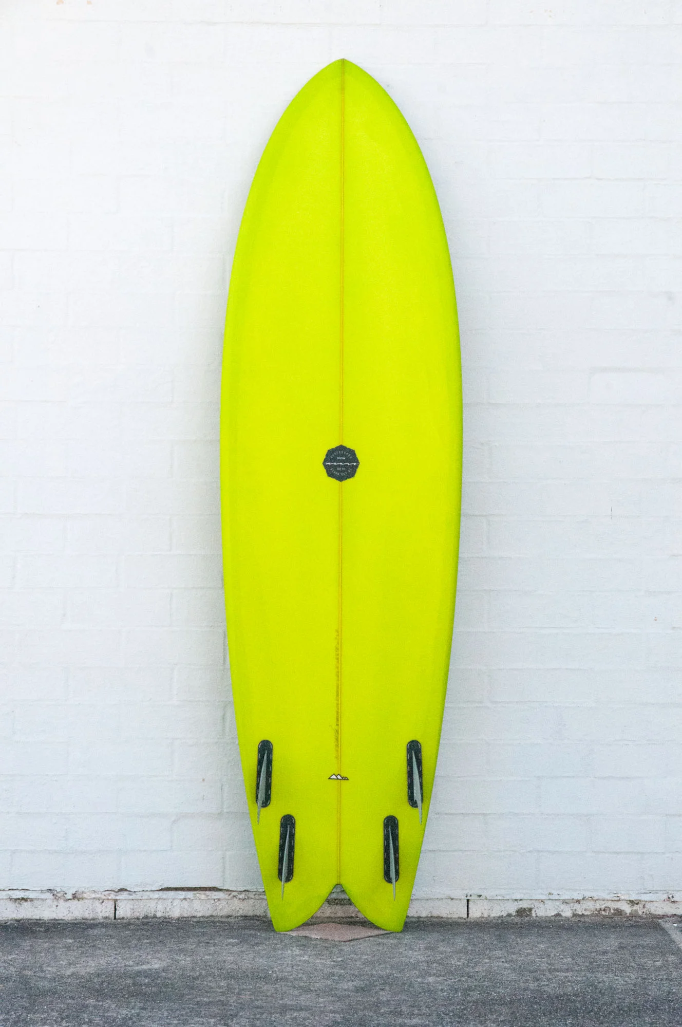 Munro-Surfboards-Fish-6-6-quad-yellow-1-3.jpg