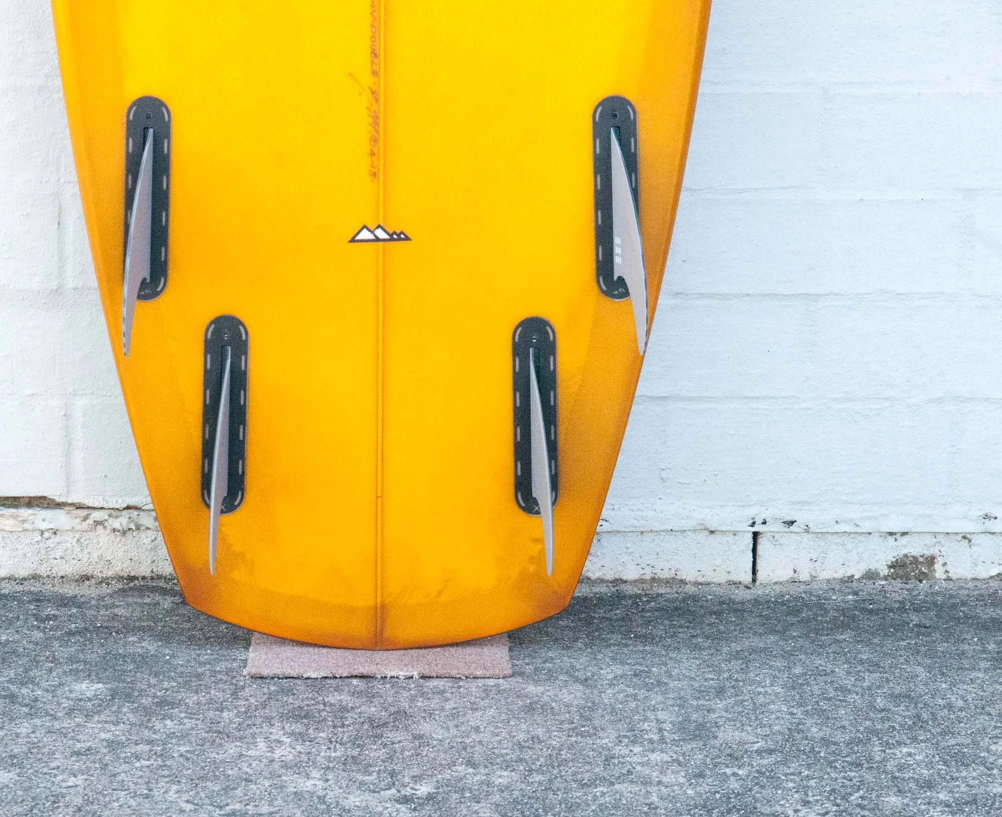 Munro-Surfboards-Stock-stubbie-6-0-amber-1-5.jpg