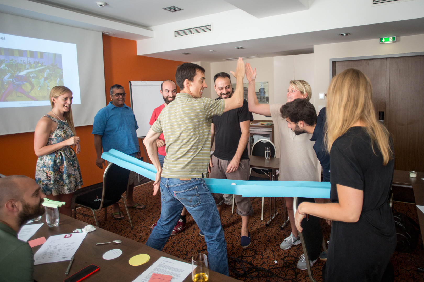 “Our Differences Makes Us Stronger: How to leverage cultural diversity” had employees from different departments, disciplines and cultures collaborate to build a bridge.