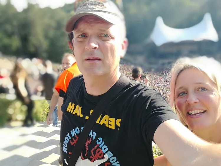 Henrik Tuxen Pearl Jam berlin.jpg