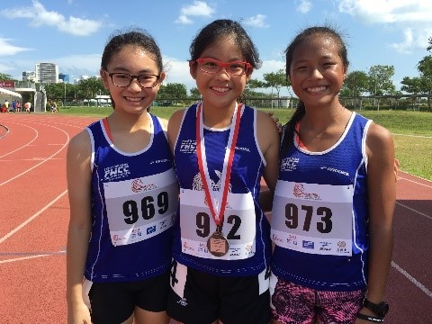 Rachel (middle) with her team mates Dora and Shantel