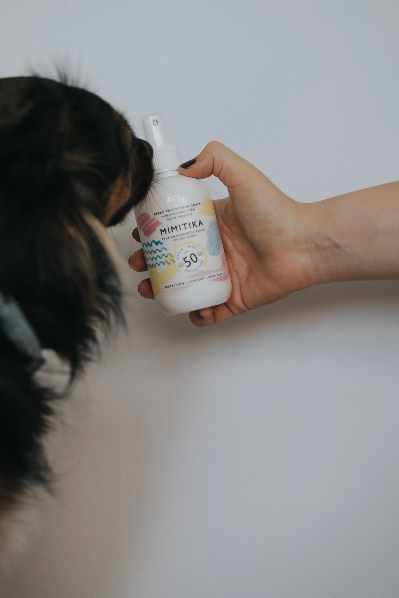 Chloe quiere ser influencer y se cuela en los shoots.