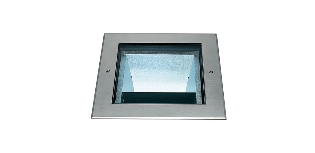IGUZZINI-ARCHITECTURAL SPOTLIGHTING-LIGHTUP-02.jpg