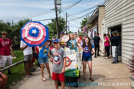 parade_13.jpg