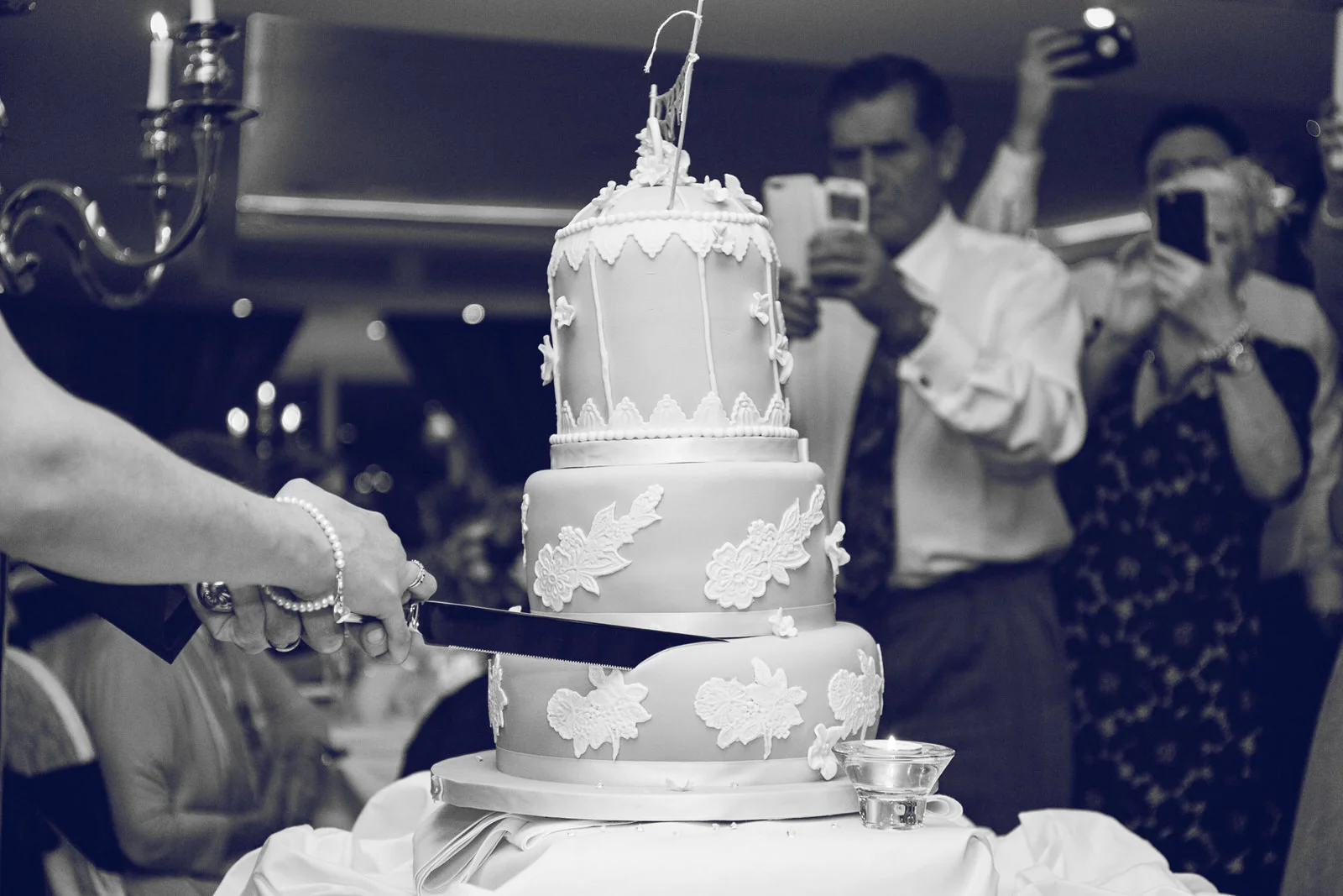 Dublin-Wedding-photographer-roger-kenny_085.jpg