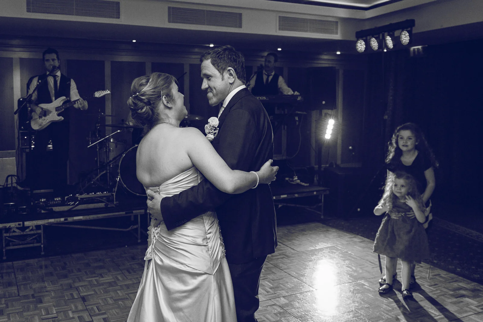 Dublin-Wedding-photographer-roger-kenny_089.jpg
