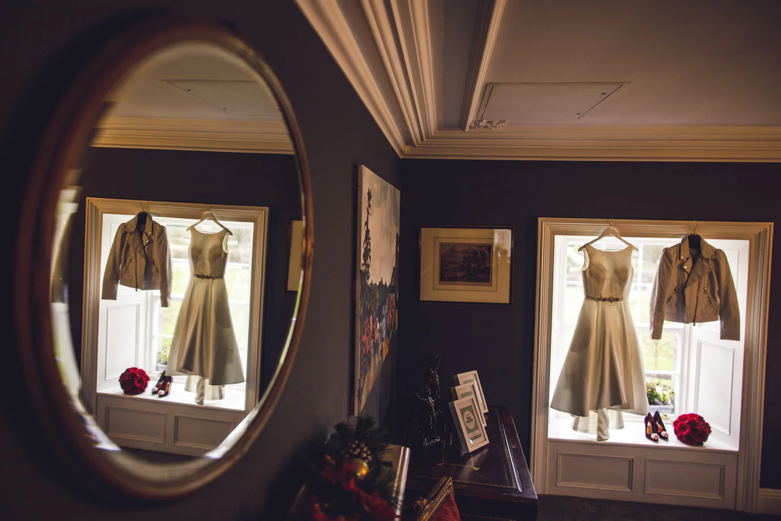 wicklow-wedding-photographer-roger-kenny-portrait-room-clonabreaney-house_016.jpg