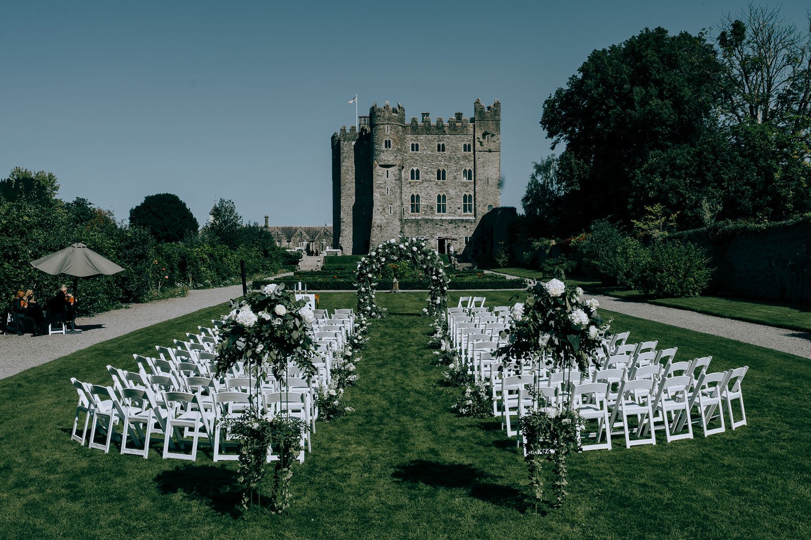 Kilkea-Castle-best-wedding-venues-Ireland-04.jpg