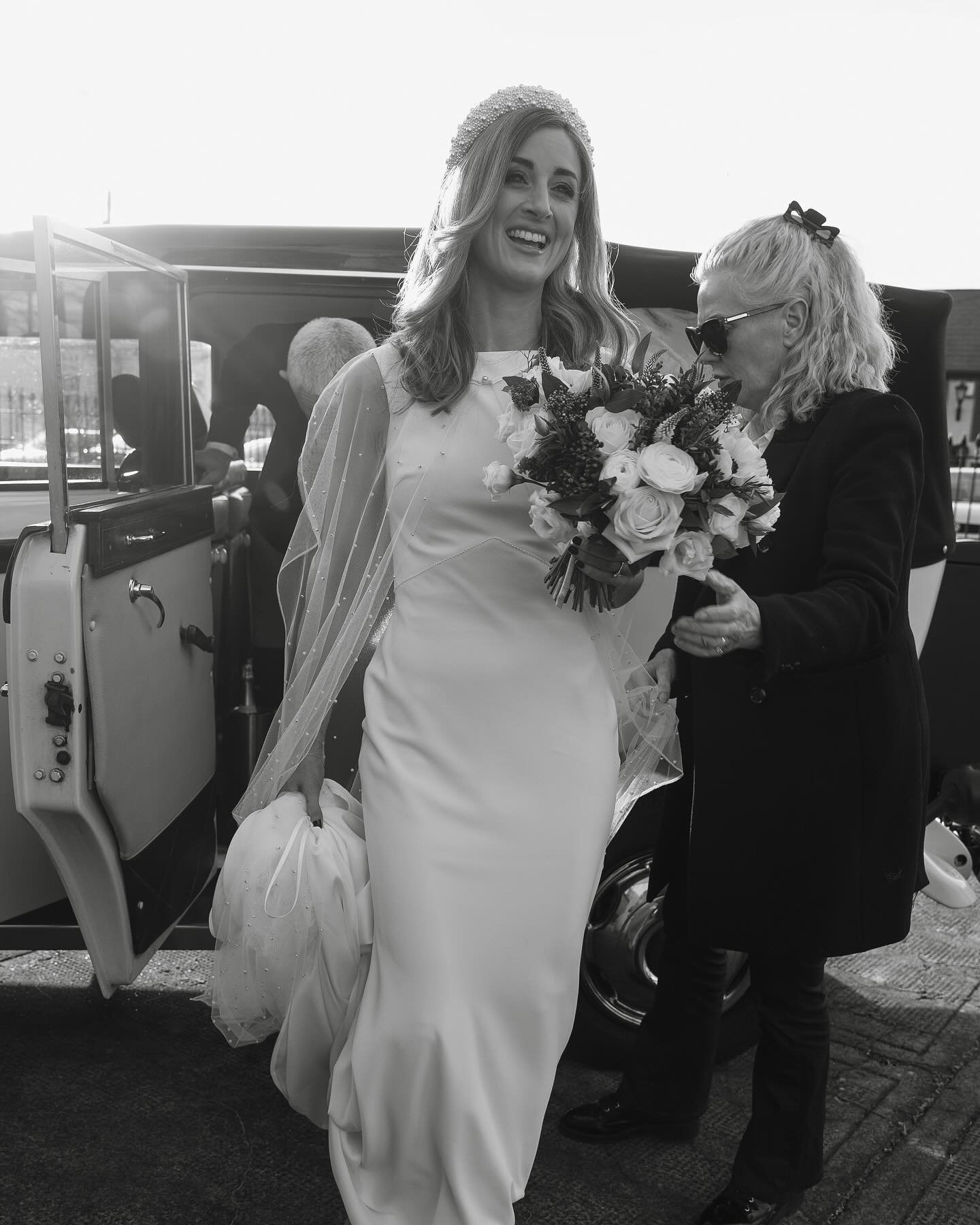 Jennifer stepping out of the wedding car on her way to get married! 
@kilshanehouse 

#banshachurch #kilshanehouse #irishweddingphotographer #documentaryphotographer #documentarywedding